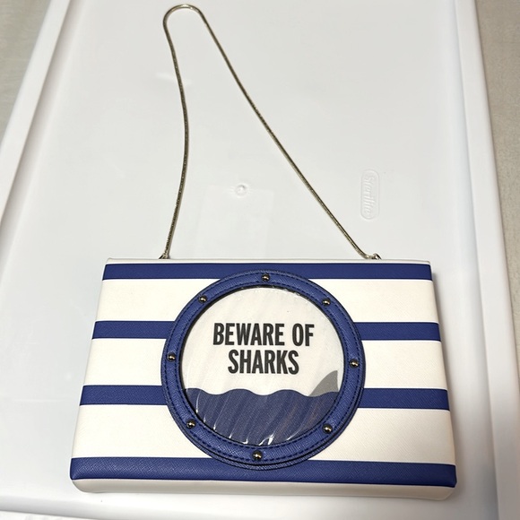 🦈🦈Kate Spade Emanuelle NWOT-Beware Of Sharks Shoulder Bag /Clutch Bag 🦈 - Picture 2 of 8